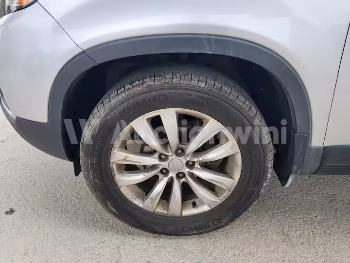 Kia Sorento 2010 — 12