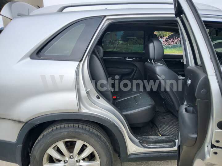 Kia Sorento 2010 — 59
