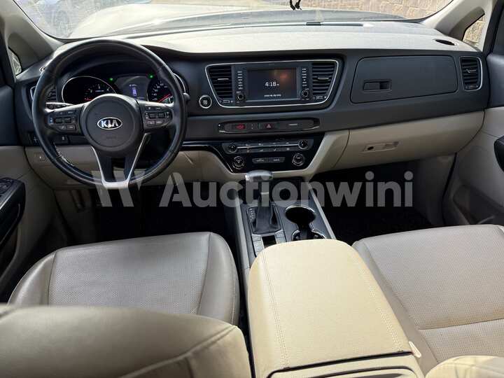 Kia Carnival 2020 — 37