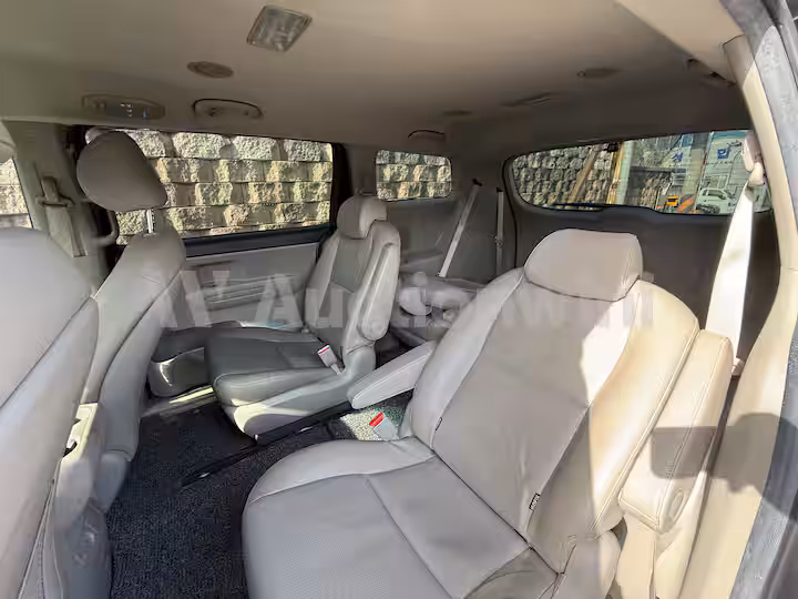 Kia Carnival 2020 — 40