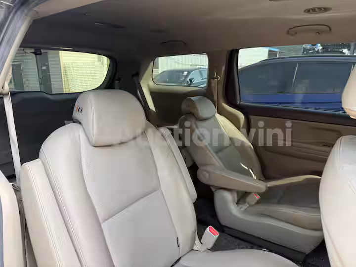 Kia Carnival 2020 — 42