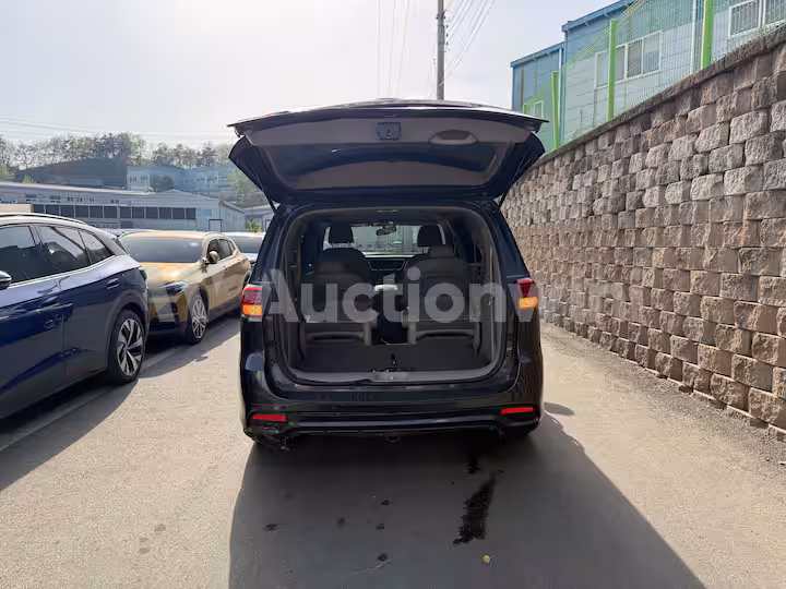Kia Carnival 2020 — 10