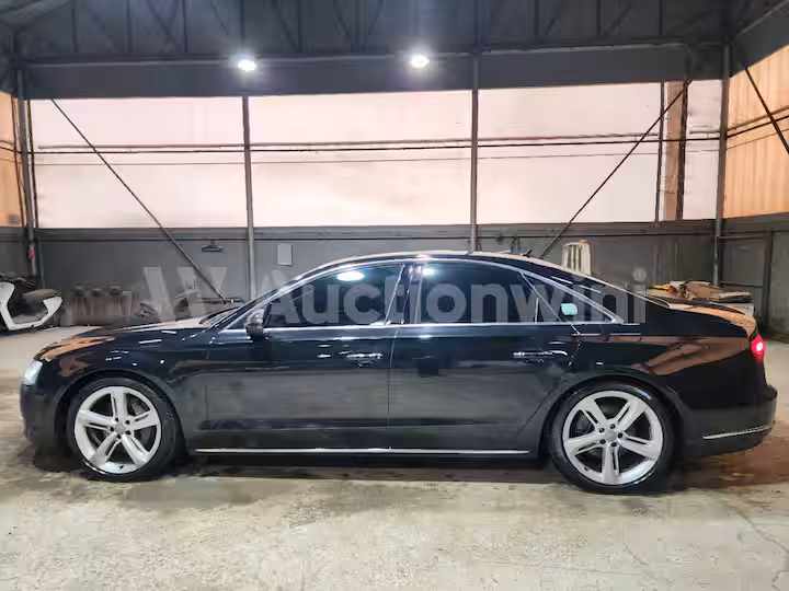 Audi A8 2016 — 2