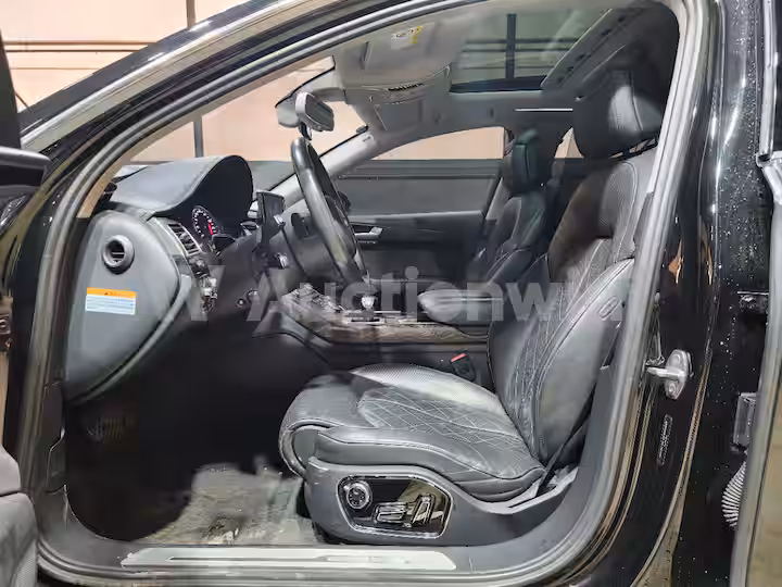 Audi A8 2016 — 17