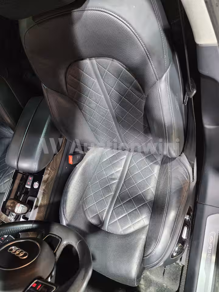 Audi A8 2016 — 18