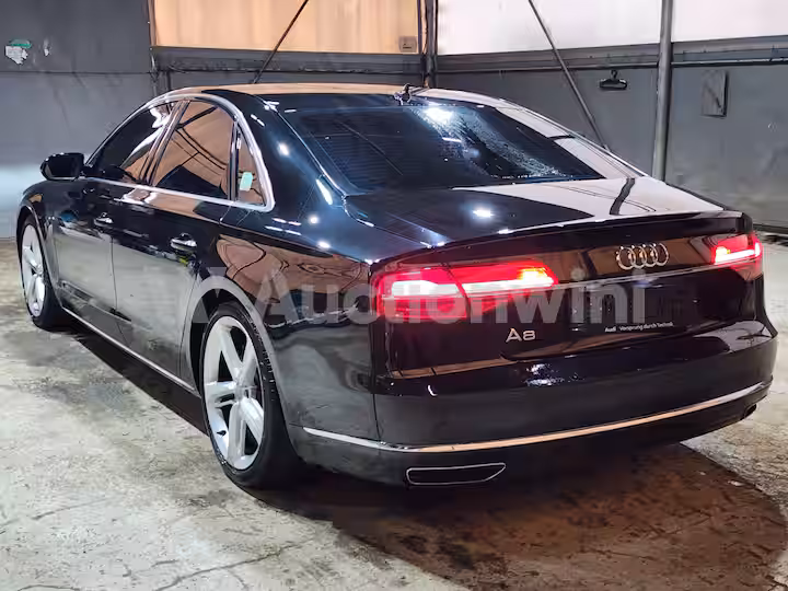 Audi A8 2016 — 3