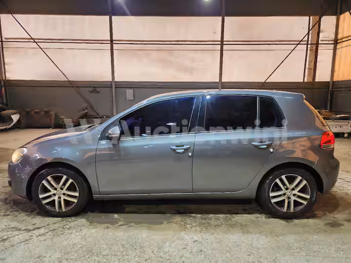 Volkswagen Golf 2012 — 2