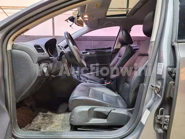 Volkswagen Golf 2012 — 18