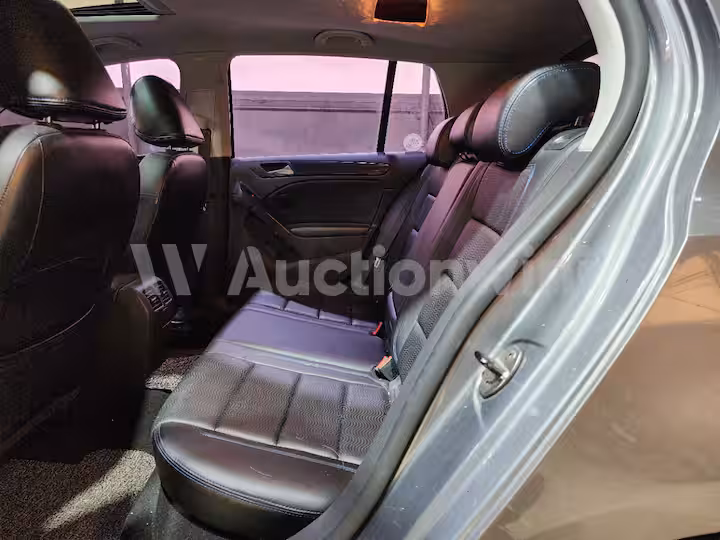 Volkswagen Golf 2012 — 21
