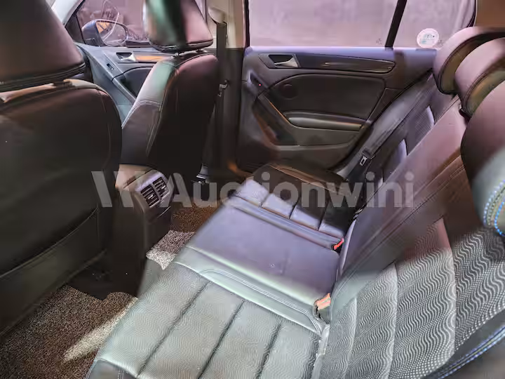 Volkswagen Golf 2012 — 22