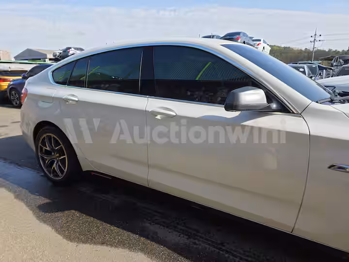 BMW Grand Turismo 2013 — 13