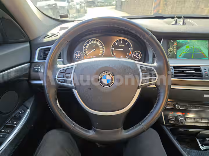 BMW Grand Turismo 2013 — 32