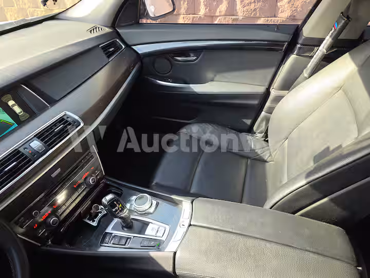 BMW Grand Turismo 2013 — 37