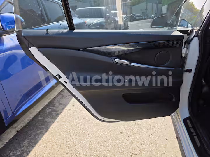 BMW Grand Turismo 2013 — 39