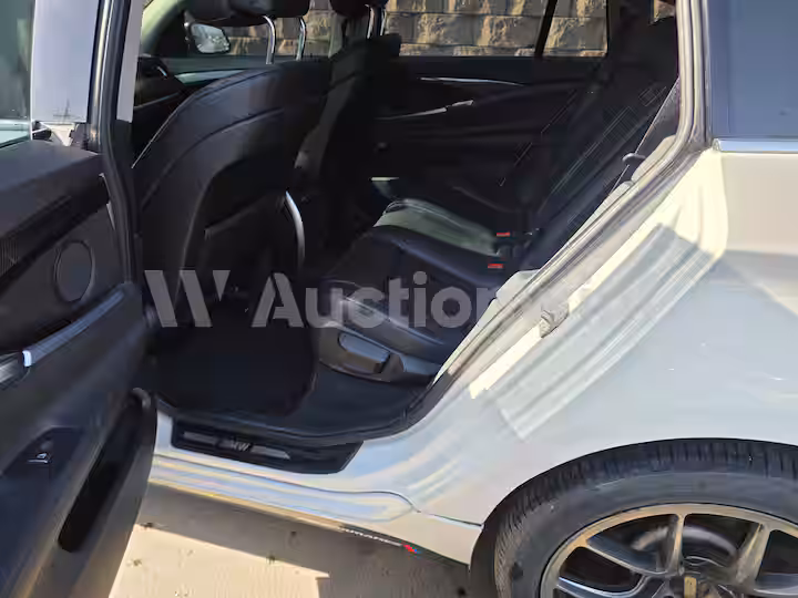 BMW Grand Turismo 2013 — 40