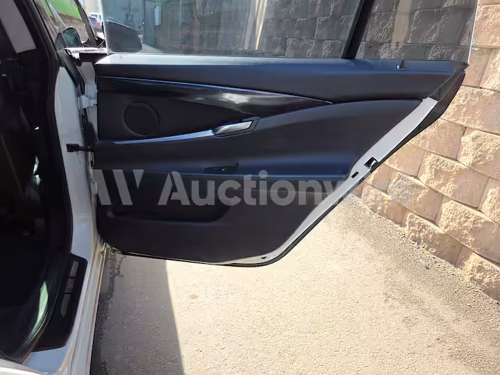 BMW Grand Turismo 2013 — 42