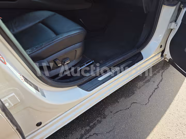BMW Grand Turismo 2013 — 52