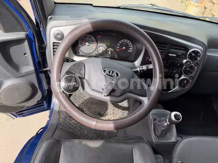Kia Bongo3 2014 — 24