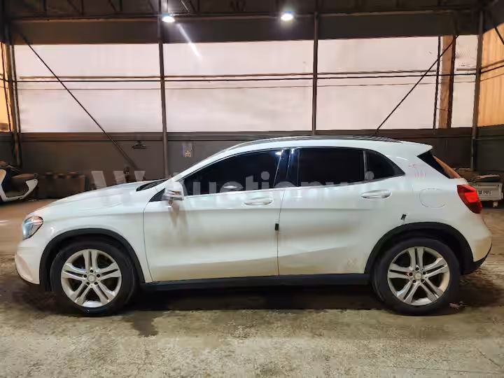 Mercedes Benz GLA Class 2016 — 2