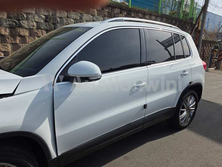 Volkswagen Tiguan 2015 — 13