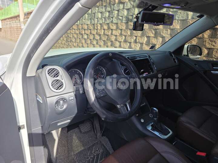 Volkswagen Tiguan 2015 — 30