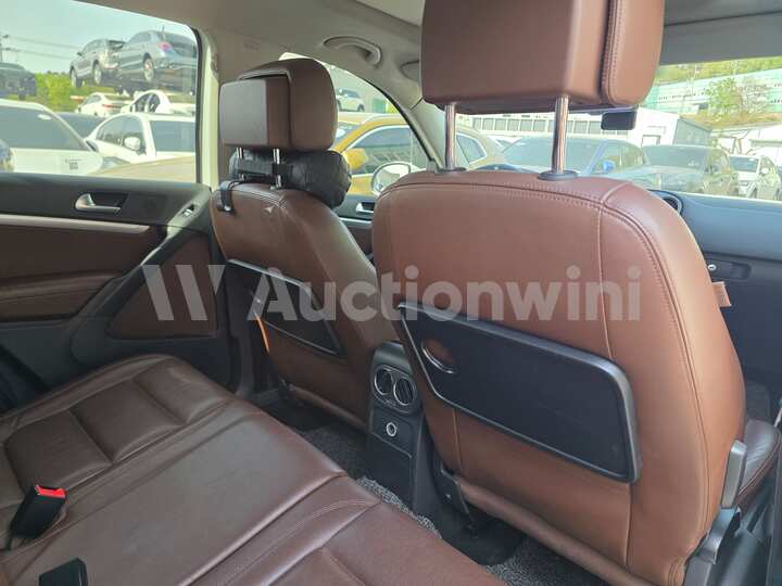 Volkswagen Tiguan 2015 — 46