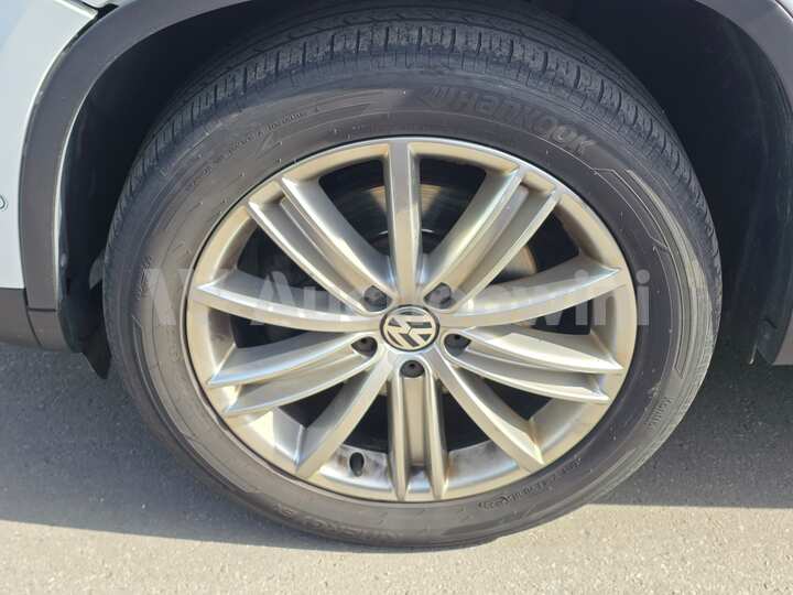 Volkswagen Tiguan 2015 — 54