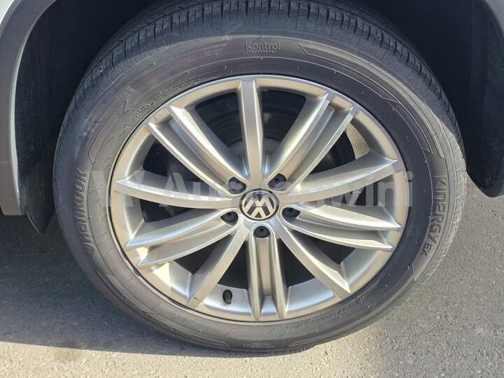 Volkswagen Tiguan 2015 — 55