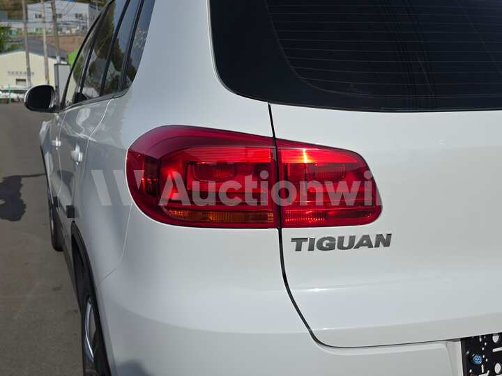 Volkswagen Tiguan 2015 — 8