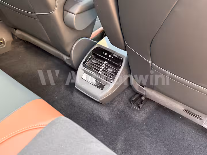 Volkswagen ID.4 2023 — 49