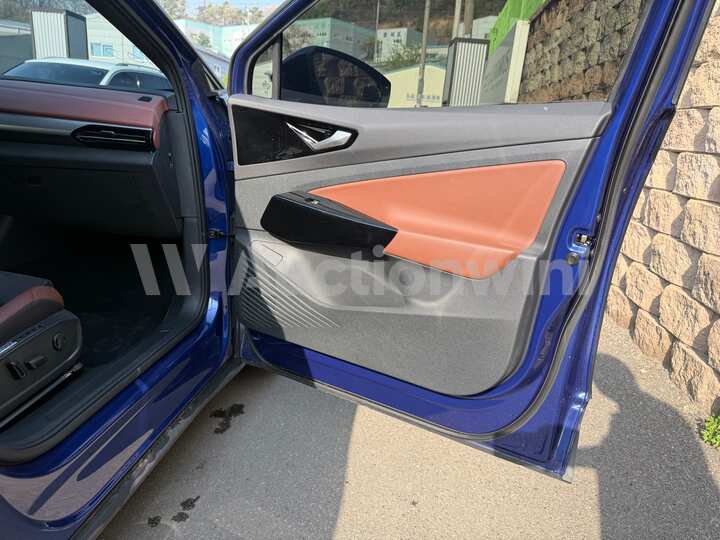 Volkswagen ID.4 2023 — 50