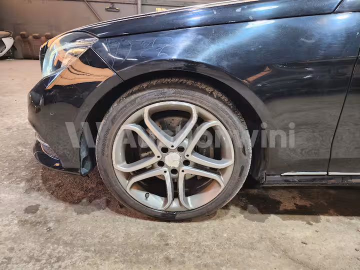 Mercedes Benz E Class 2015 — 46
