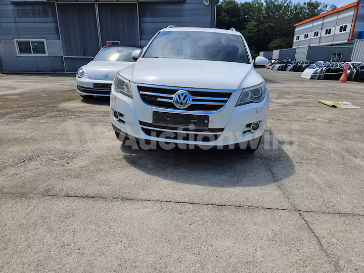 Volkswagen Tiguan 2010 — 2