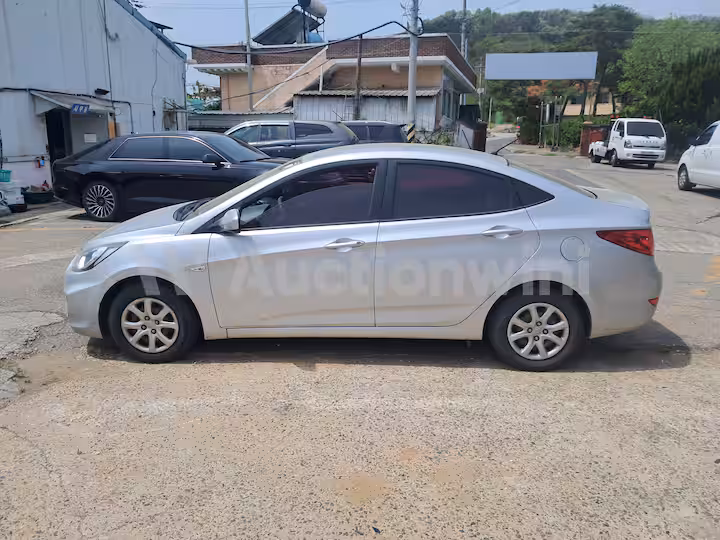 Hyundai Accent 2014 — 2