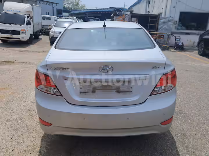 Hyundai Accent 2014 — 4