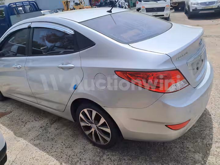 Hyundai Accent 2014 — 3