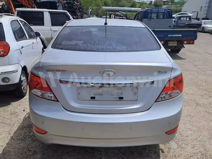 Hyundai Accent 2014 — 5