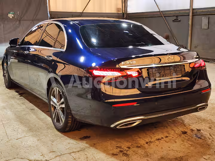 Mercedes Benz E Class 2022 — 3