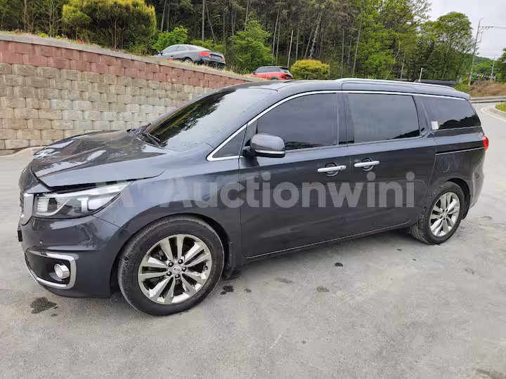 Kia Carnival 2016 — 1