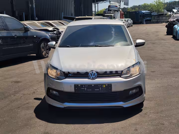 Volkswagen Polo 2015 — 1