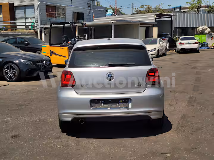 Volkswagen Polo 2015 — 5