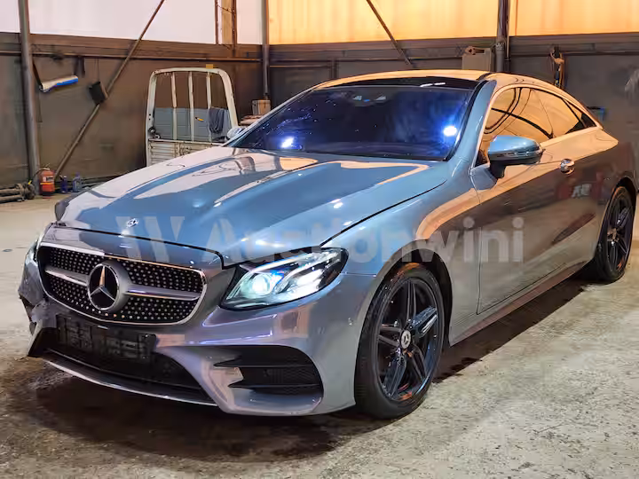 Mercedes Benz E Class 2017 — 1