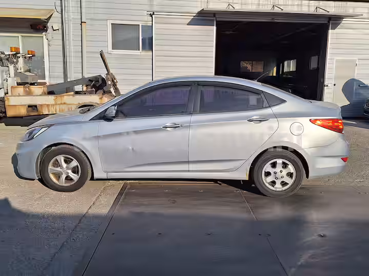 Hyundai Accent 2014 — 2
