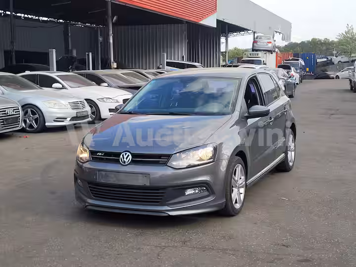 Volkswagen Polo 2013 — 2