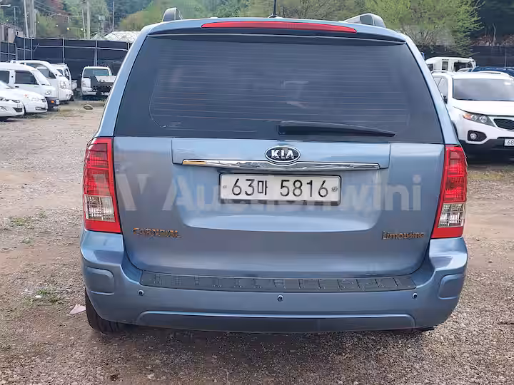 Kia Carnival 2011 — 4