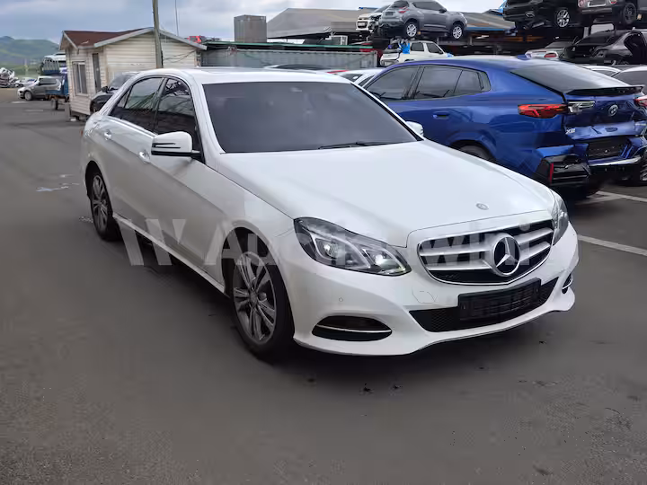 Mercedes Benz E Class 2014 — 3