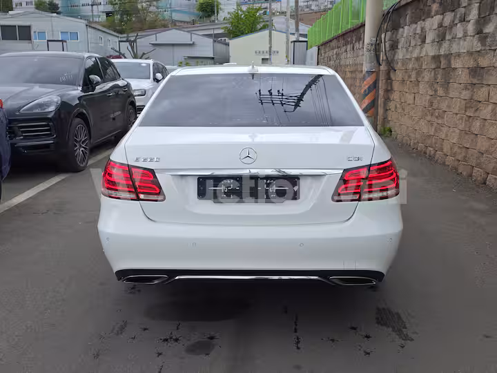 Mercedes Benz E Class 2014 — 5