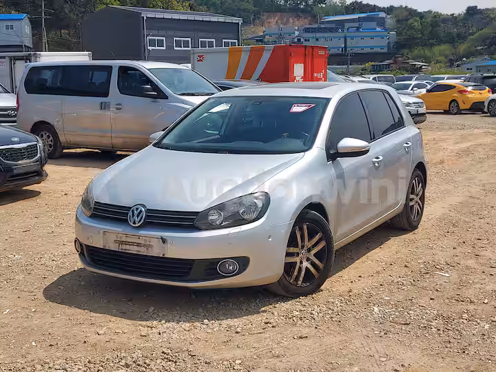 Volkswagen Golf 2011 — 2
