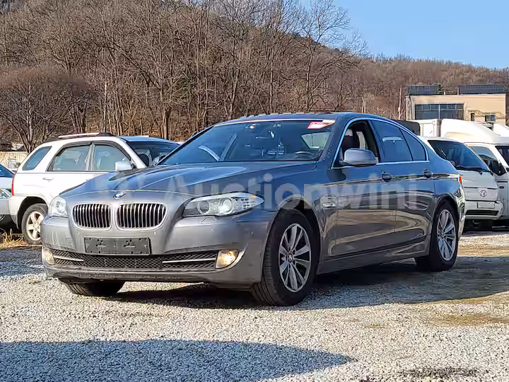 BMW 5 Series 2011 — 1