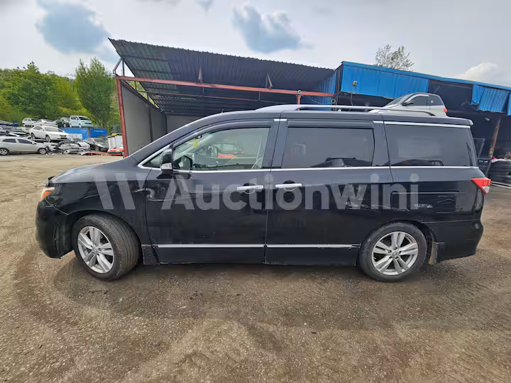 Nissan Quest 2012 — 3